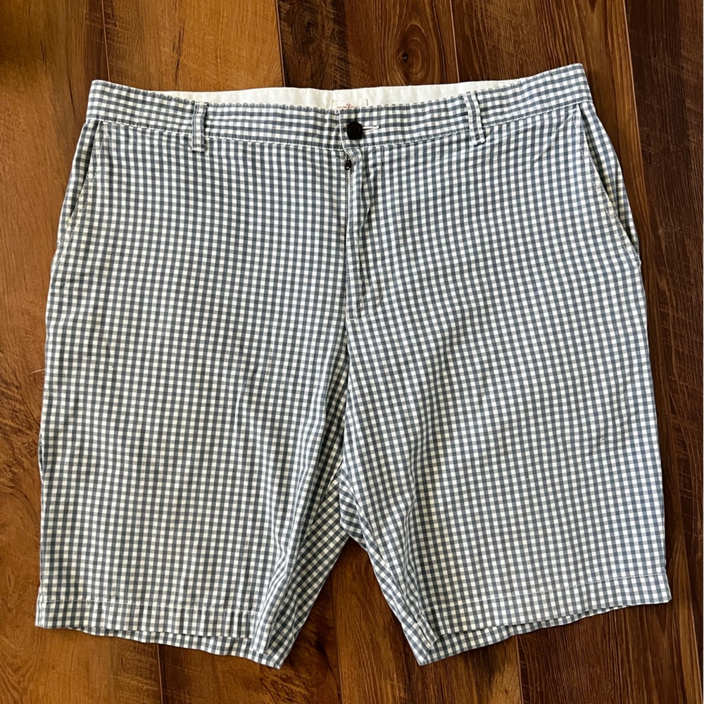 Dockers light blue/grey and white summer shorts size 38 100% cotton